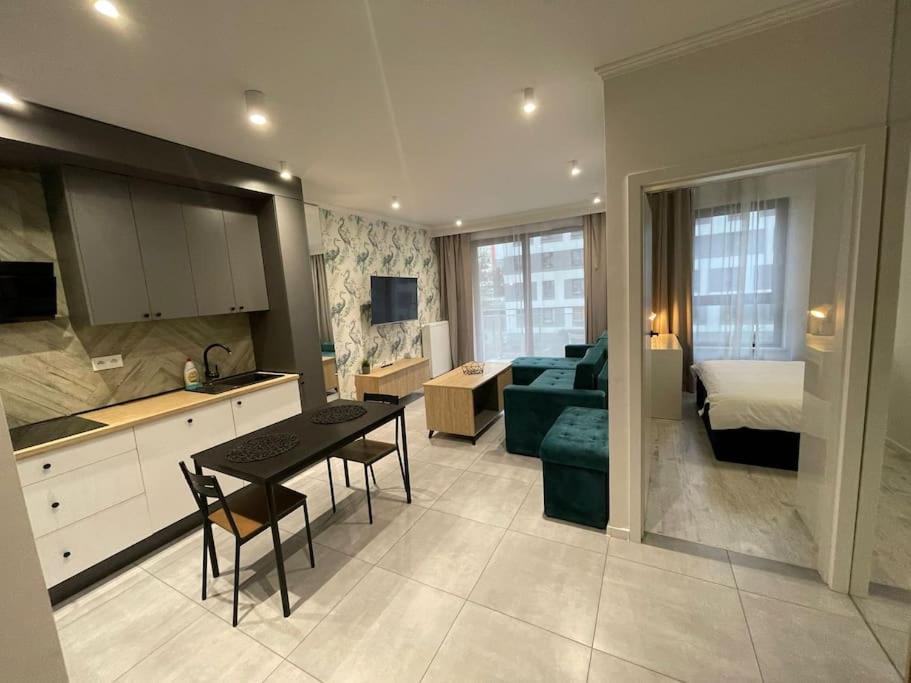 ורשה Forum Wola Fine Apartment מראה חיצוני תמונה